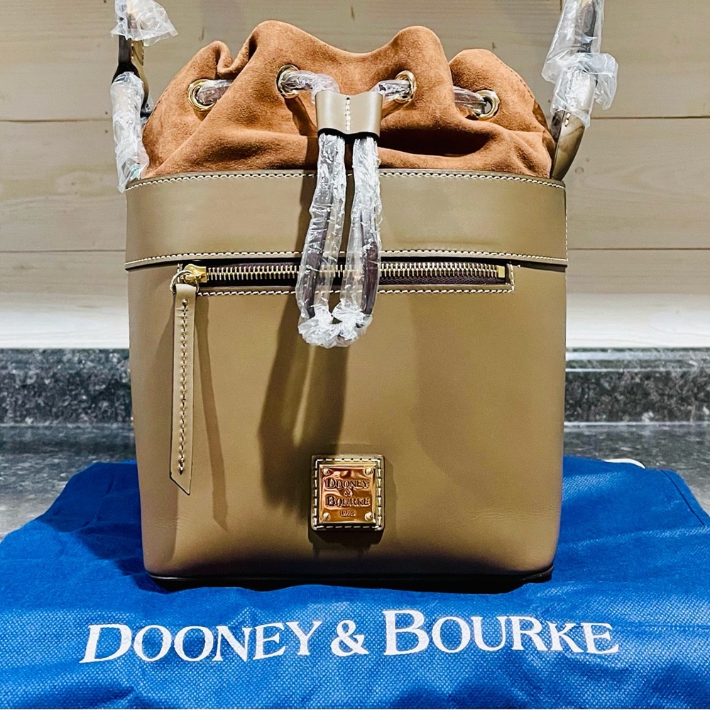 NWT Dooney & Bourke Beacon Bucket Bag